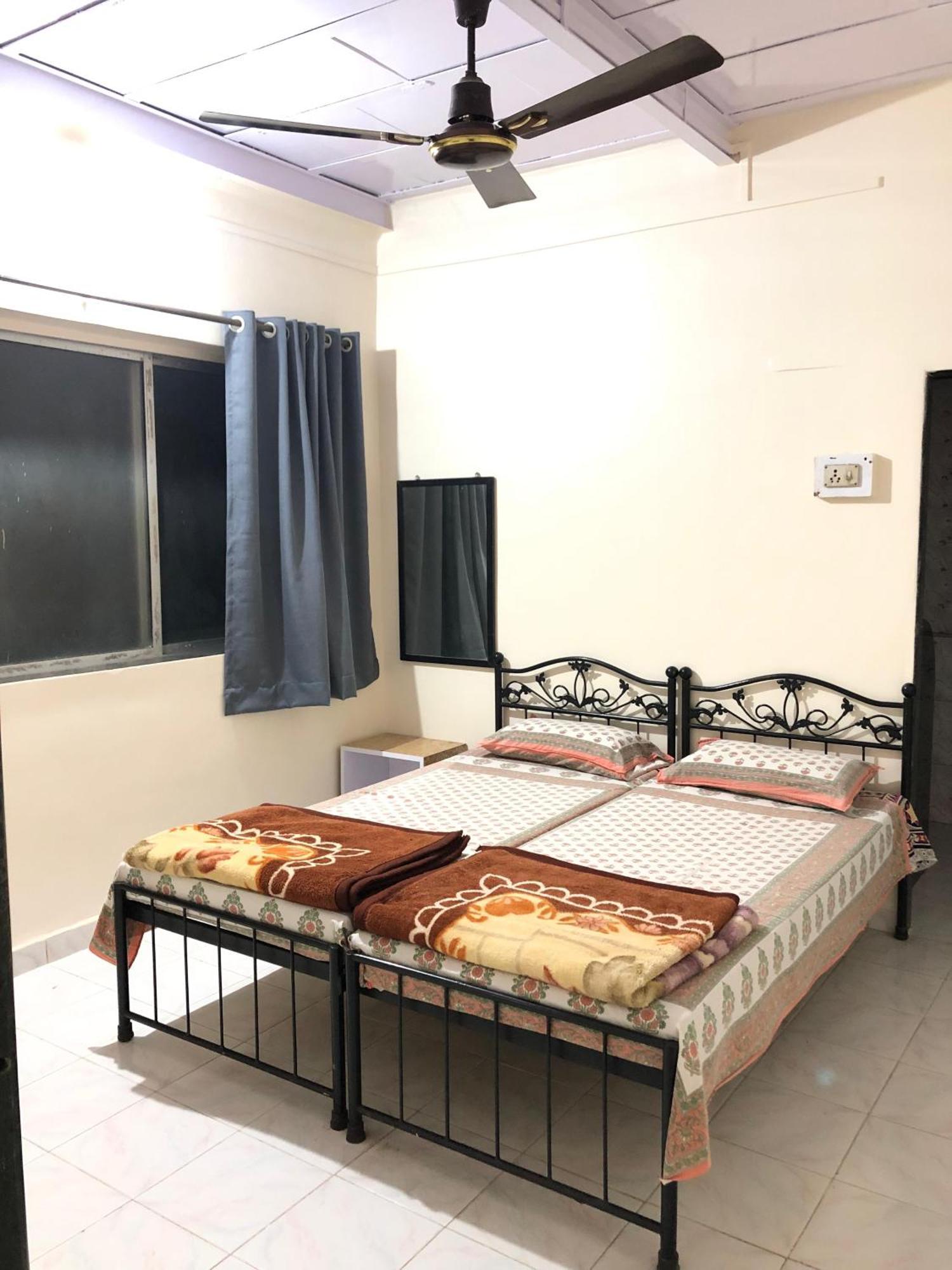 Sameena Guest House Панчгани Экстерьер фото