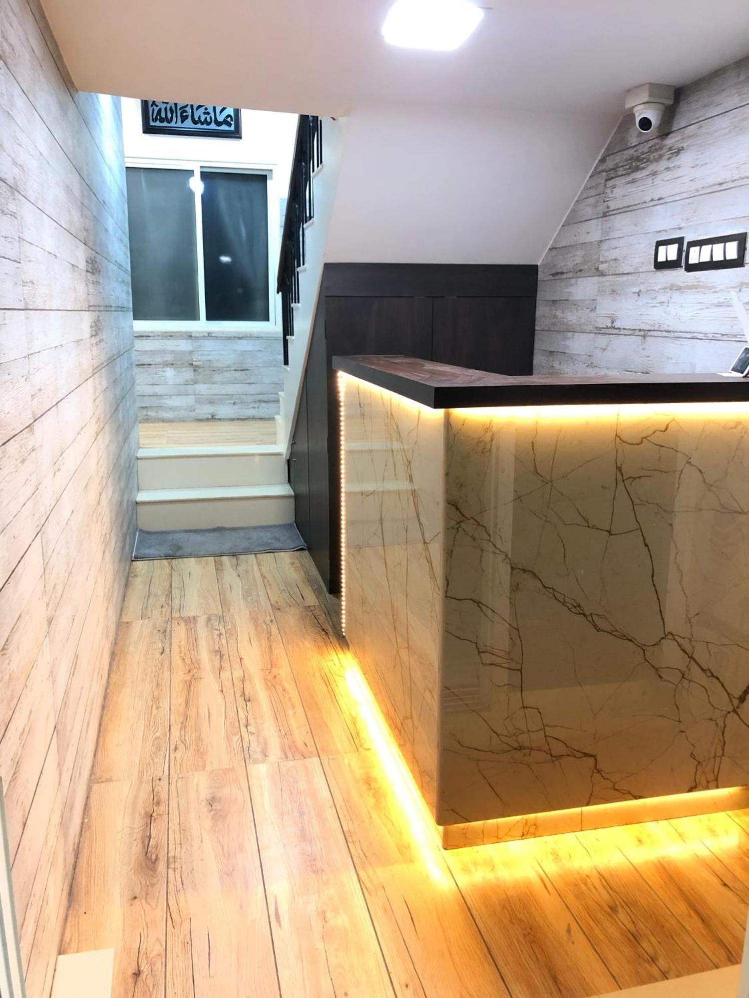 Sameena Guest House Панчгани Экстерьер фото